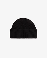 Шапка для мальчика черная вязаная