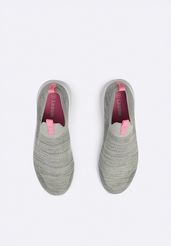 Кроссовки для девочки