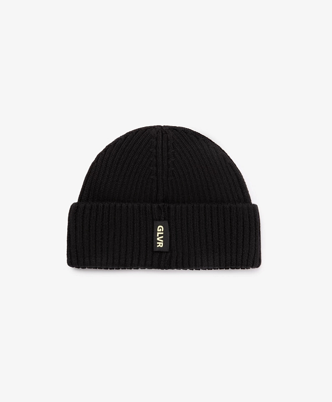 Шапка для мальчика черная вязаная