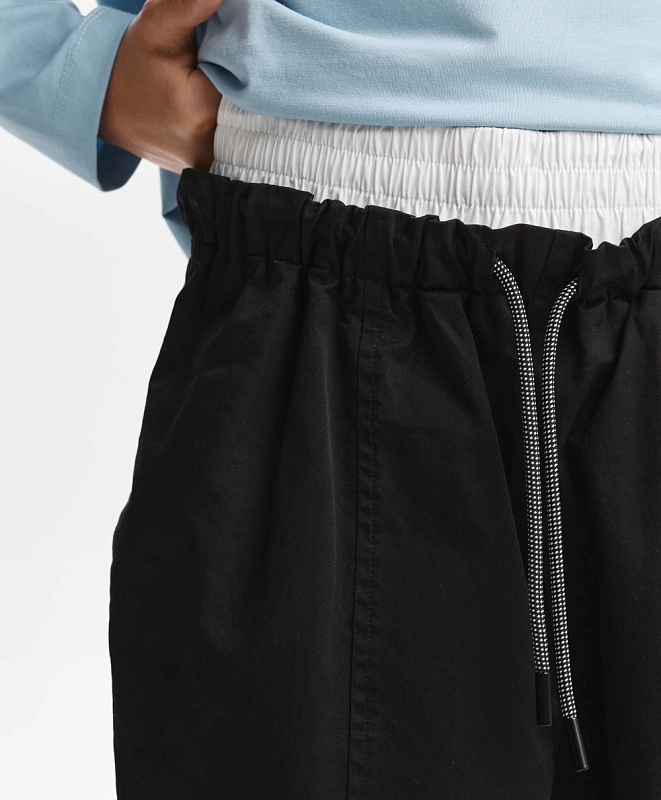 Брюки-джоггеры для девочки черные