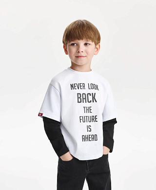 Лонгслив для мальчика белый с принтом