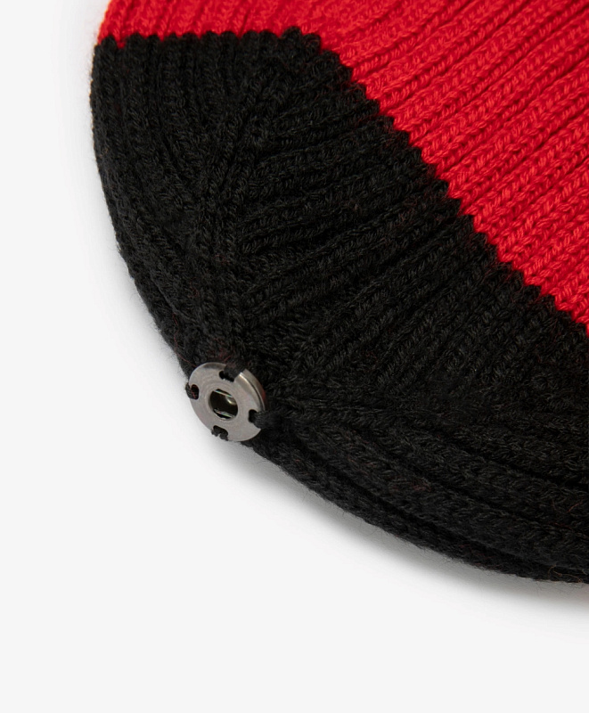 Шапка с помпоном вязаная для мальчика