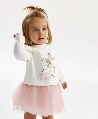 Платье с длинным рукавом для девочки с юбкой из сетки