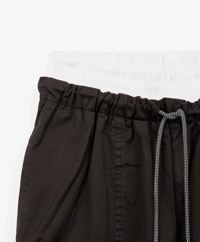 Брюки-джоггеры для девочки черные