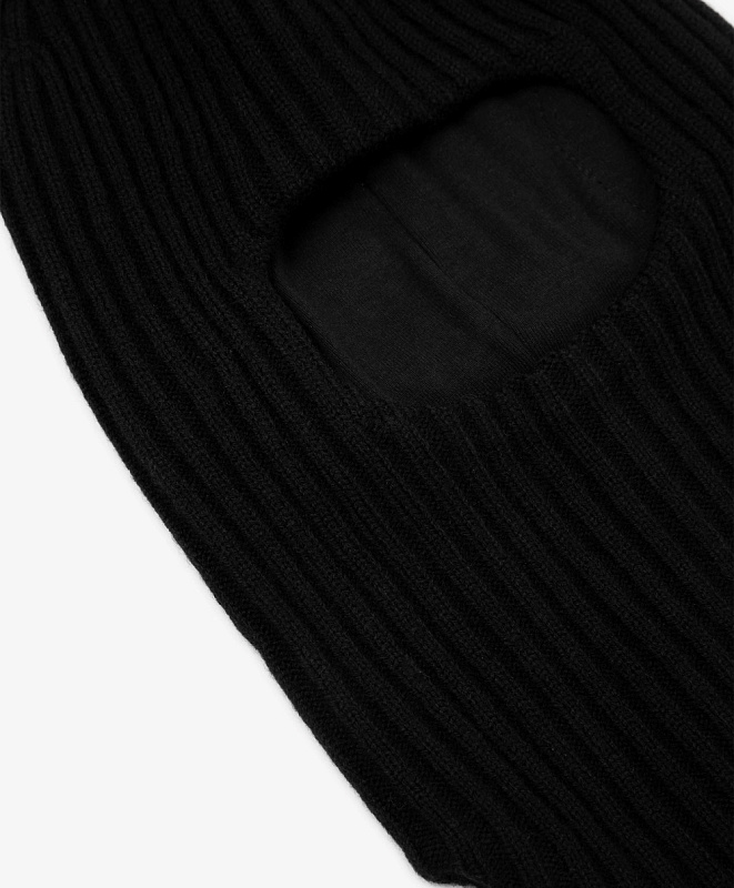 Шлем для мальчика вязаный утепленный